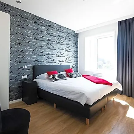Urban Apart Otel 4*