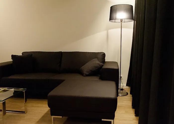 Urban Aparthotel 4*